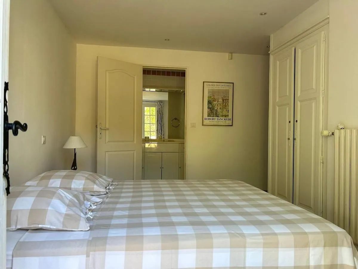 Villa La Ventiliere Pour 12 Personnes Avec Piscine Chauffee, Terrain De Tennis, De Petanque Et Vue Mer Le Beausset 0*,